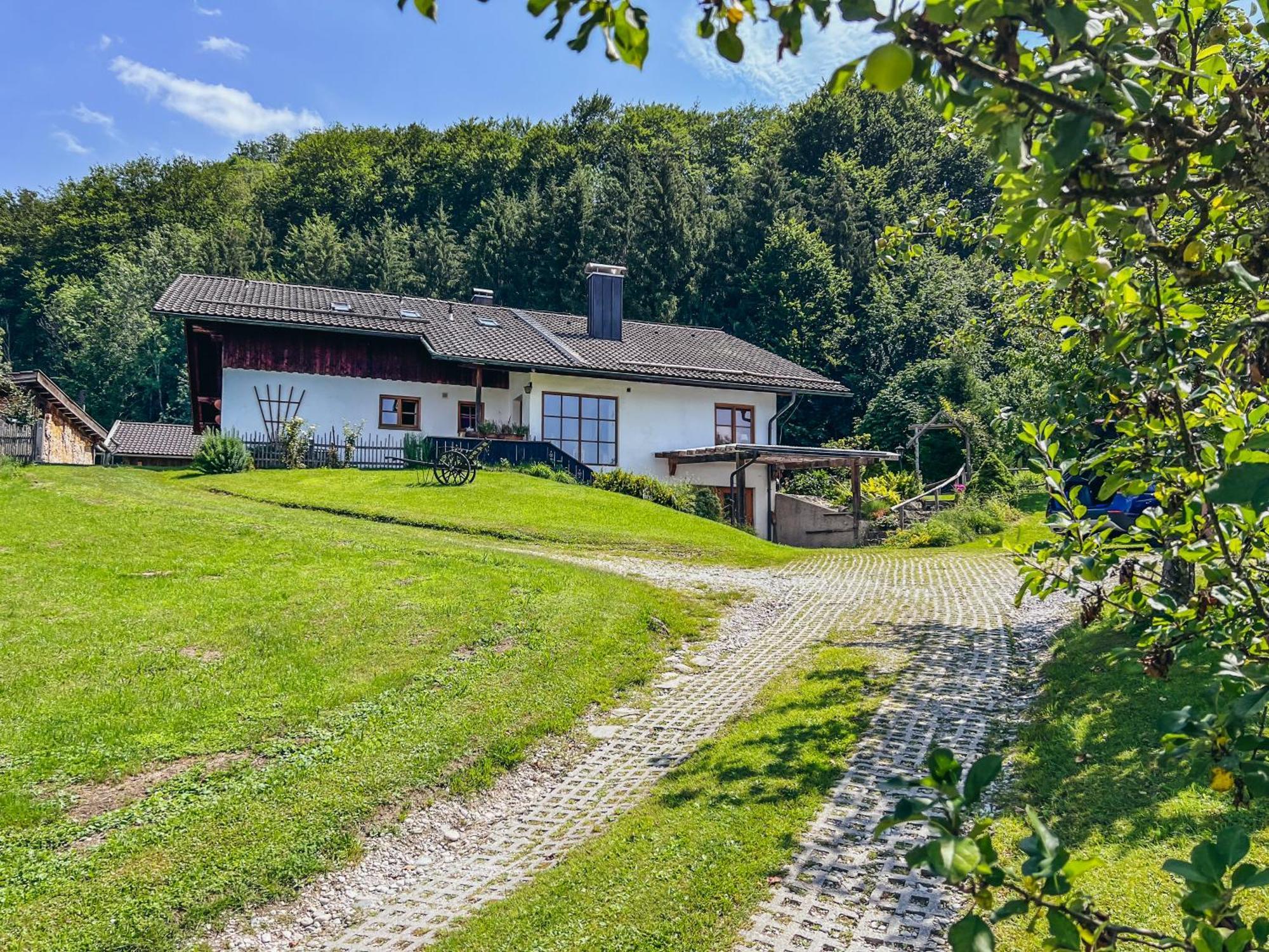 Апартаменты Haus Heufelder Бад-Хайльбрунн Экстерьер фото